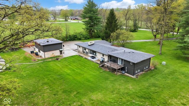 112 W 60th Street, Anderson, IN 46013