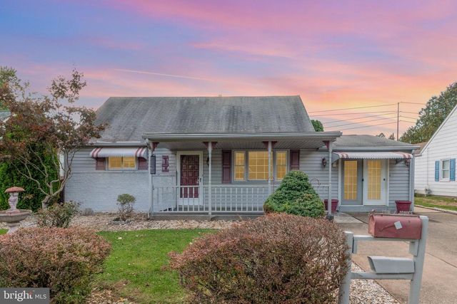330 CHARLES RD, Mechanicsburg, PA 17050