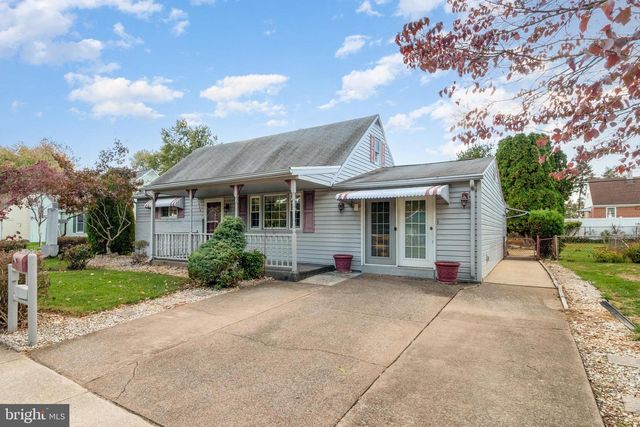 330 CHARLES RD, Mechanicsburg, PA 17050