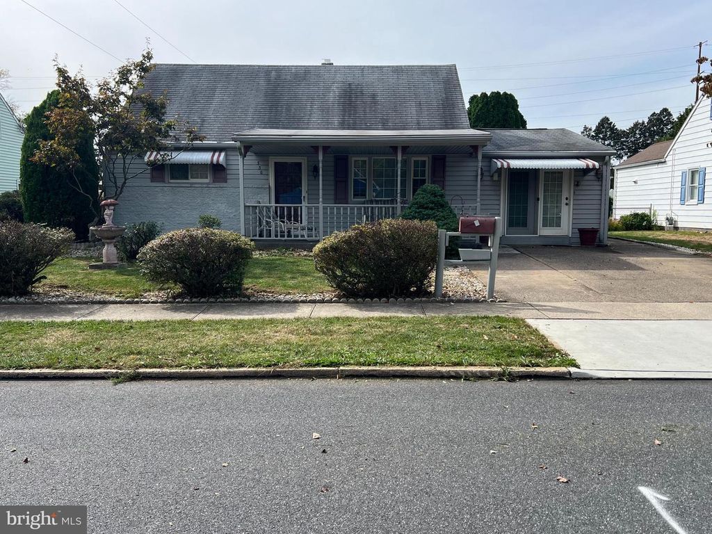 330 CHARLES RD, Mechanicsburg, PA 17050