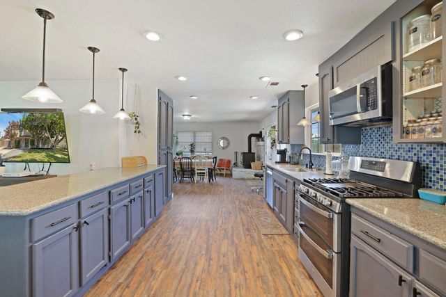 2140 Sutro Ave, Stockton, CA 95205