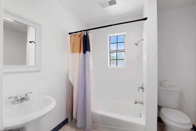 2140 Sutro Ave, Stockton, CA 95205
