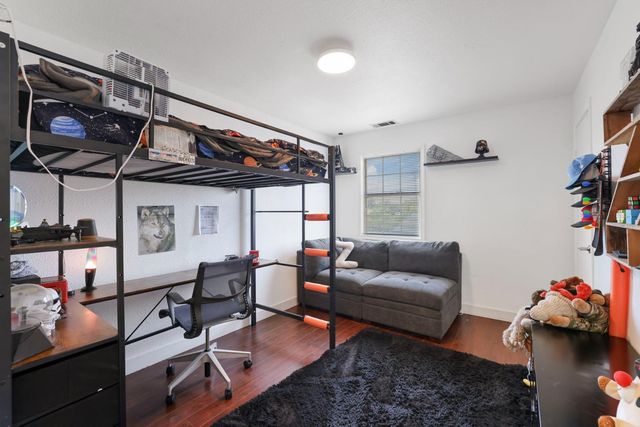 2140 Sutro Ave, Stockton, CA 95205