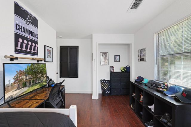 2140 Sutro Ave, Stockton, CA 95205