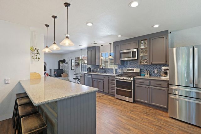 2140 Sutro Ave, Stockton, CA 95205