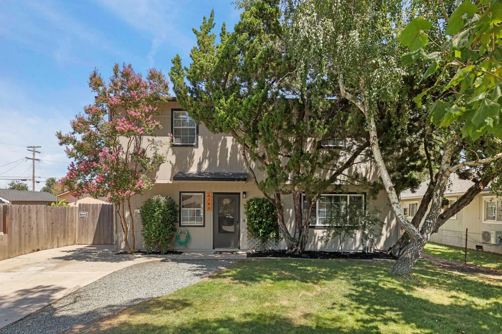 2140 Sutro Ave, Stockton, CA 95205