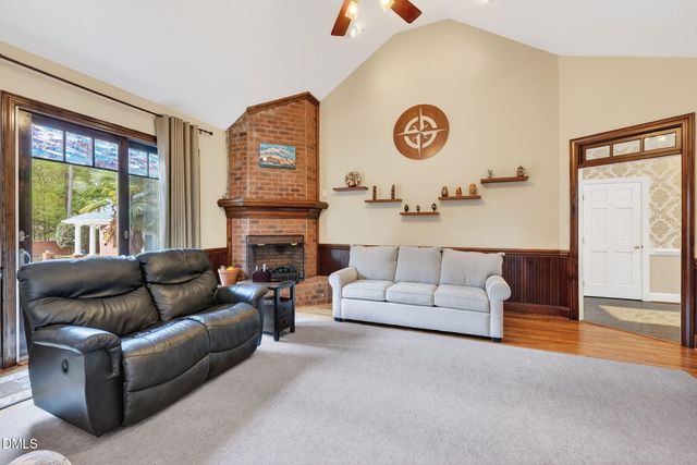 3400 Queen Ann Drive, Clayton, NC 27527