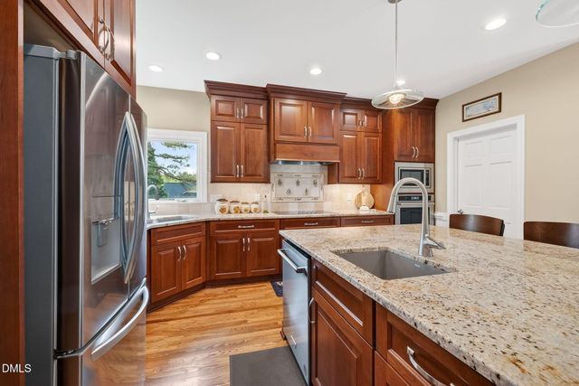 3400 Queen Ann Drive, Clayton, NC 27527