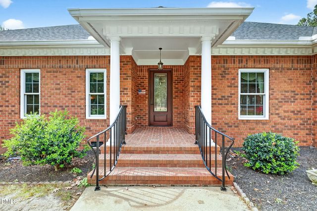 3400 Queen Ann Drive, Clayton, NC 27527