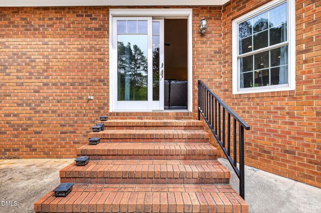 3400 Queen Ann Drive, Clayton, NC 27527