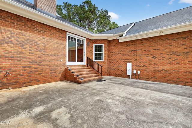 3400 Queen Ann Drive, Clayton, NC 27527
