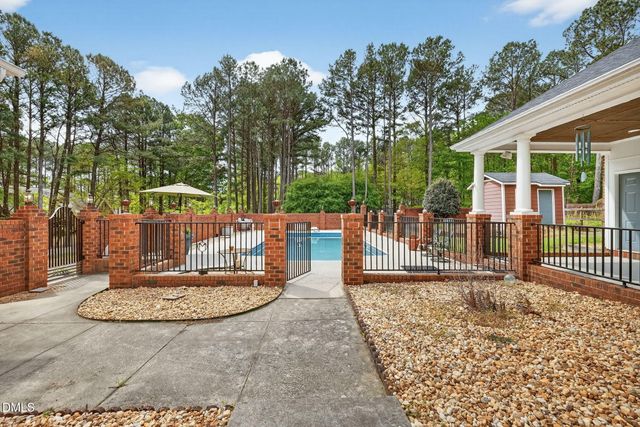 3400 Queen Ann Drive, Clayton, NC 27527