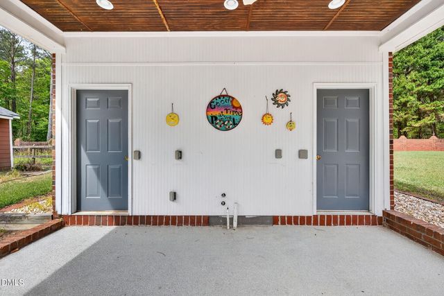 3400 Queen Ann Drive, Clayton, NC 27527