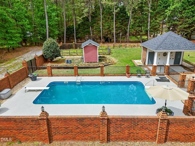 3400 Queen Ann Drive, Clayton, NC 27527