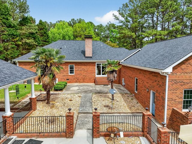 3400 Queen Ann Drive, Clayton, NC 27527