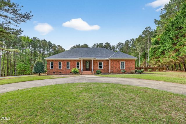 3400 Queen Ann Drive, Clayton, NC 27527