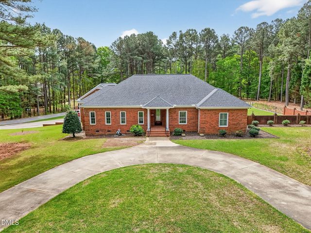 3400 Queen Ann Drive, Clayton, NC 27527