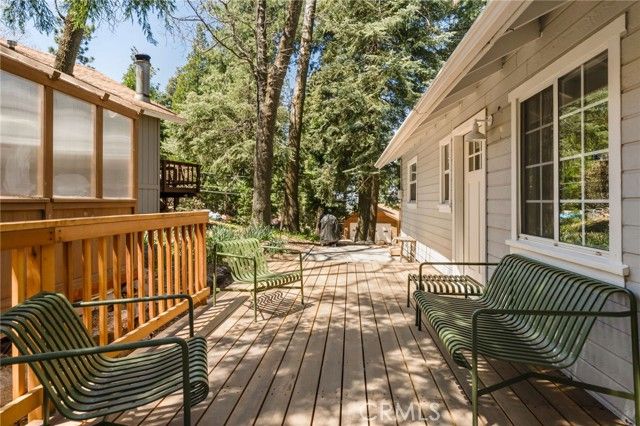 963 Chateau, Crestline, CA 92325