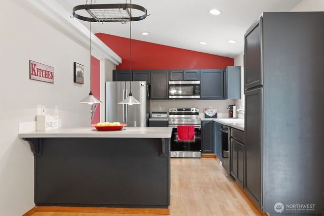 1565 Nordic Place, Poulsbo, WA 98370