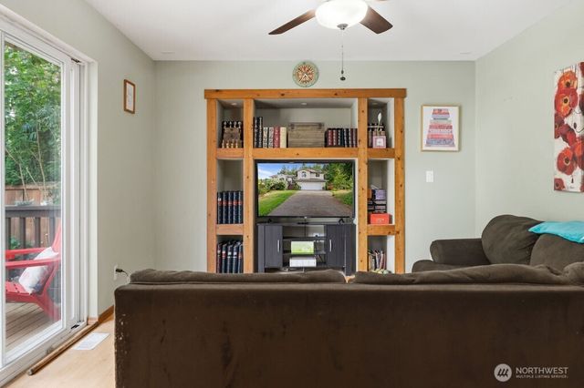1565 Nordic Place, Poulsbo, WA 98370