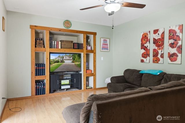 1565 Nordic Place, Poulsbo, WA 98370