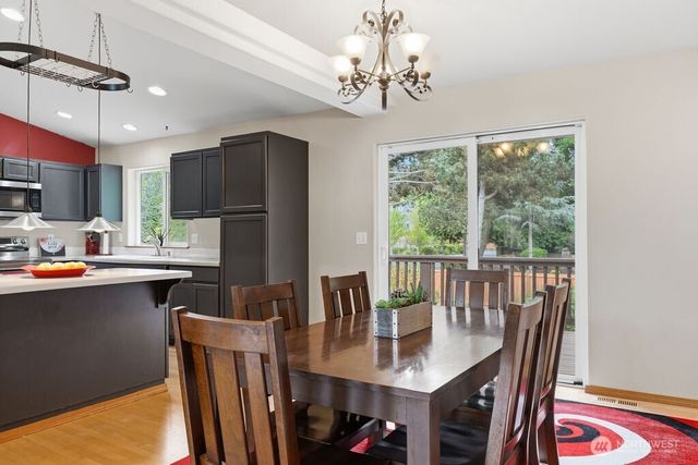 1565 Nordic Place, Poulsbo, WA 98370