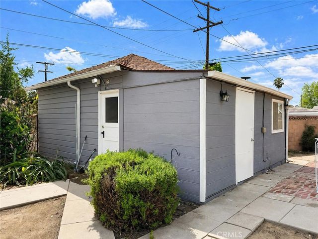 756 E Columbia Avenue, Pomona, CA 91767
