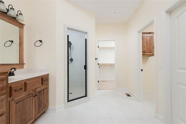 4906 NE 105th Street, Kansas City, MO 64156