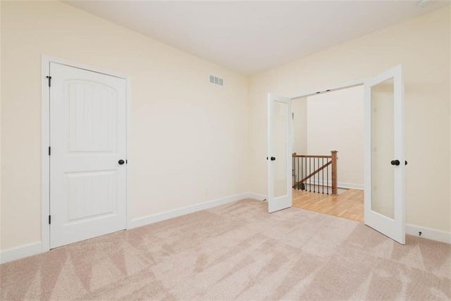 4906 NE 105th Street, Kansas City, MO 64156