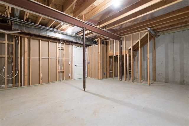 4906 NE 105th Street, Kansas City, MO 64156