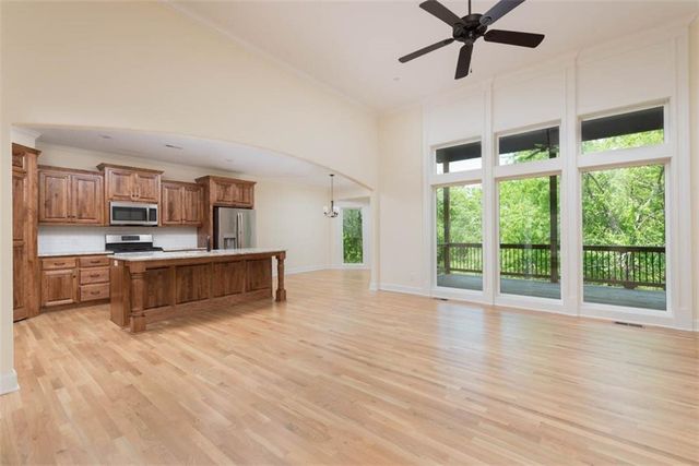 4906 NE 105th Street, Kansas City, MO 64156