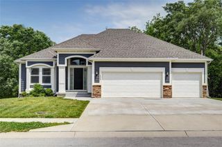 4906 NE 105th Street, Kansas City, MO 64156