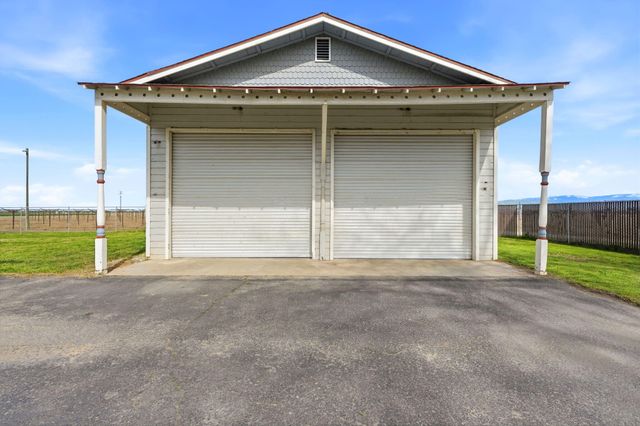 34854 Rd 124, Visalia, CA 93291