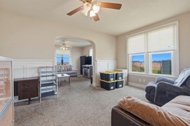 34854 Rd 124, Visalia, CA 93291