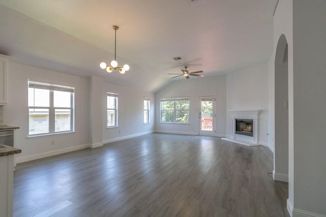 2005 Rachel LN, Round Rock, TX 78664