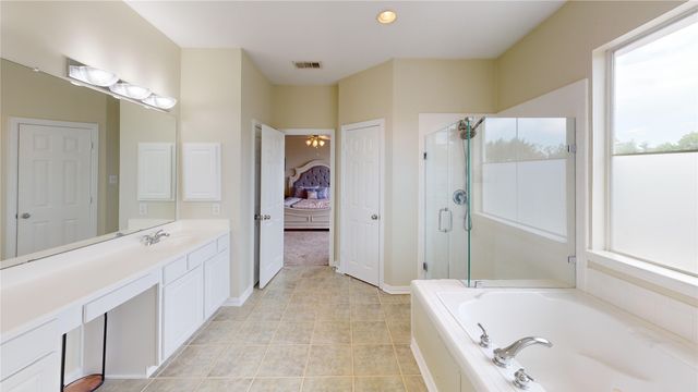 1747 Ivy Lane, Carrollton, TX 75007