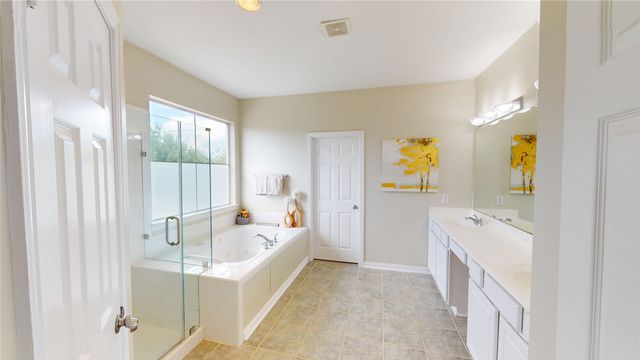 1747 Ivy Lane, Carrollton, TX 75007