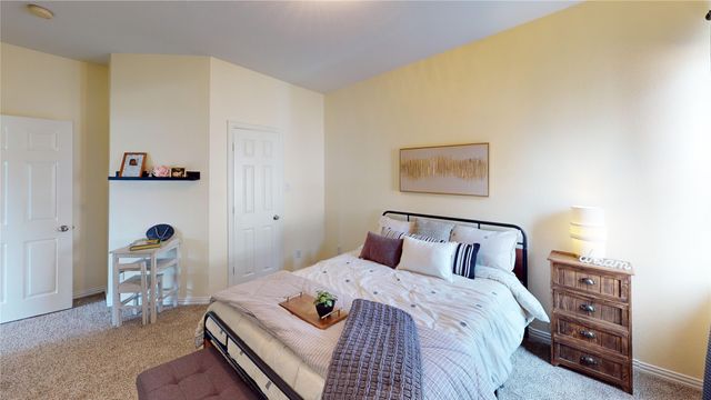 1747 Ivy Lane, Carrollton, TX 75007