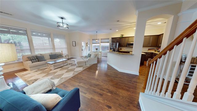 1747 Ivy Lane, Carrollton, TX 75007