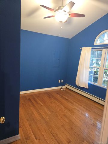 8 Roswell Ave, Oceanside, NY 11572