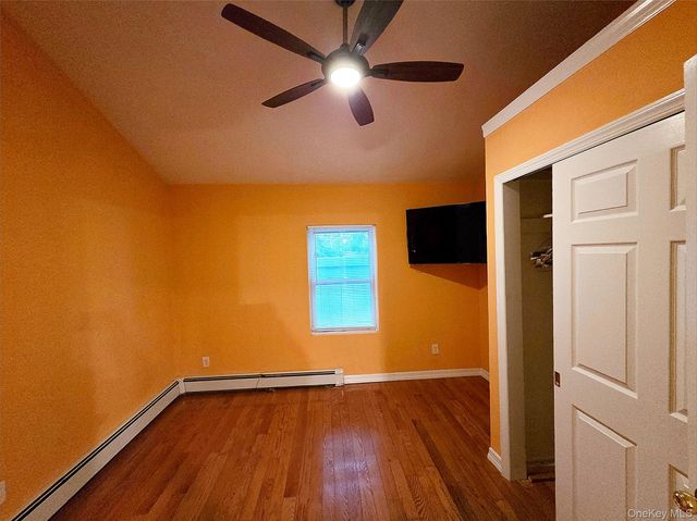 8 Roswell Ave, Oceanside, NY 11572