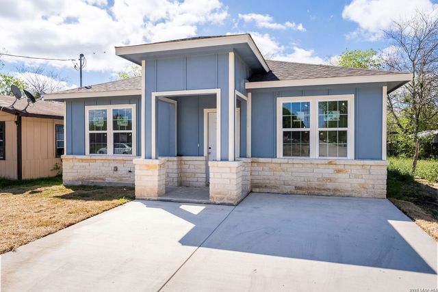 717 Avenue C, Seguin, TX 78155