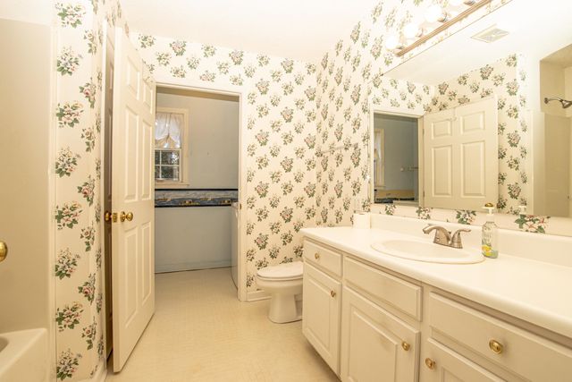 32 Arbours West Ln Lane, Moore, SC 29369