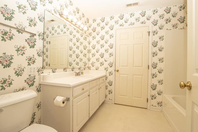 32 Arbours West Ln Lane, Moore, SC 29369