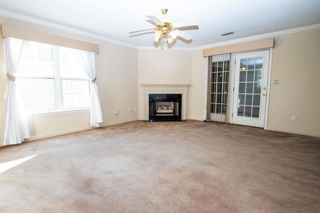 32 Arbours West Ln Lane, Moore, SC 29369