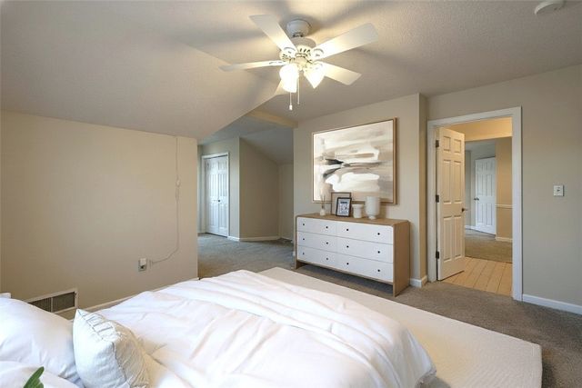 7052 Bennington Woods Dr., Mccandless, PA 15237