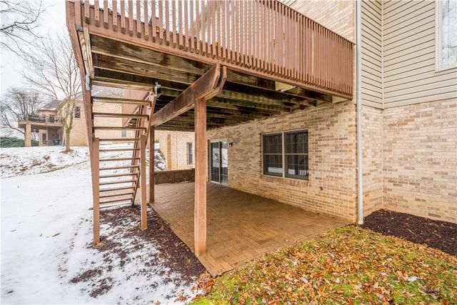 7052 Bennington Woods Dr., Mccandless, PA 15237