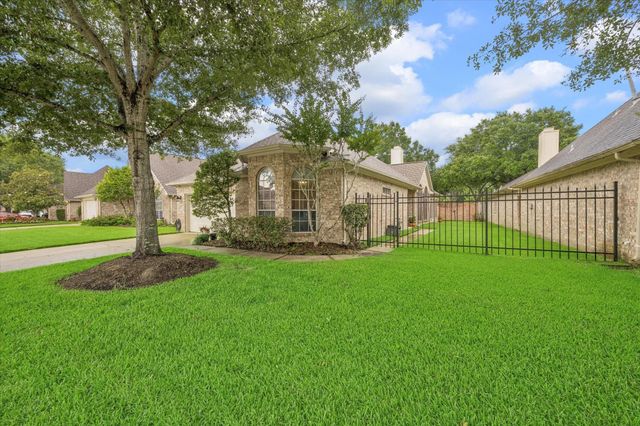 12423 Rutgers Park Court, Houston, TX 77058