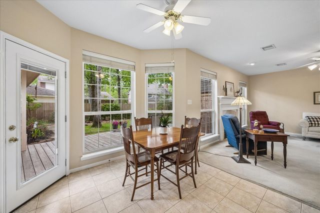 30 N Dragonwood Place, The Woodlands, TX 77381