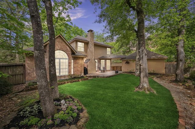 30 N Dragonwood Place, The Woodlands, TX 77381
